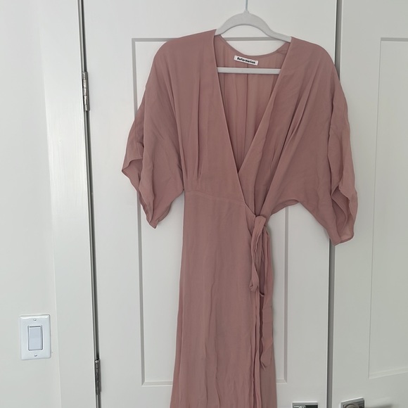 Reformation Winslow Dress in Blush - Picture 4 of 7
